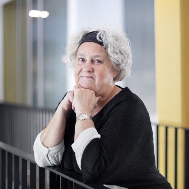 Gunilla Medium